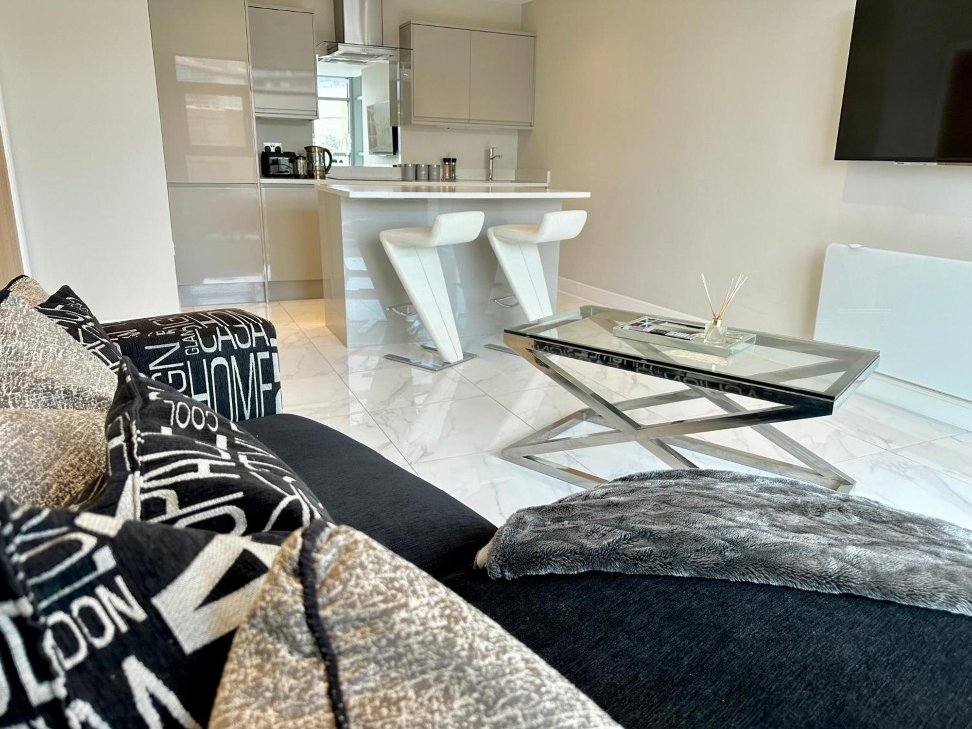 Superior Apartment In Cardiff City Centre 외부 사진