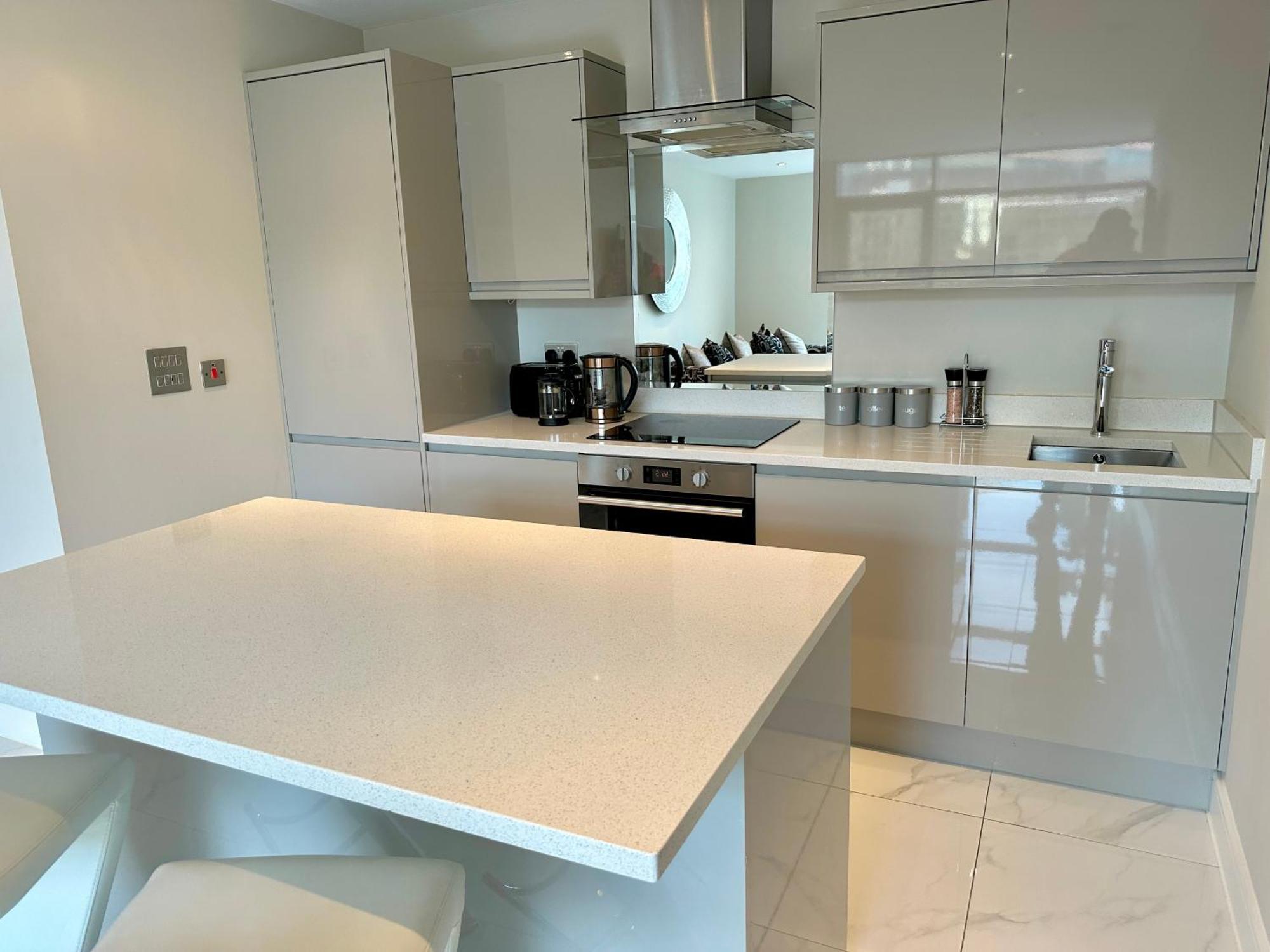 Superior Apartment In Cardiff City Centre 외부 사진